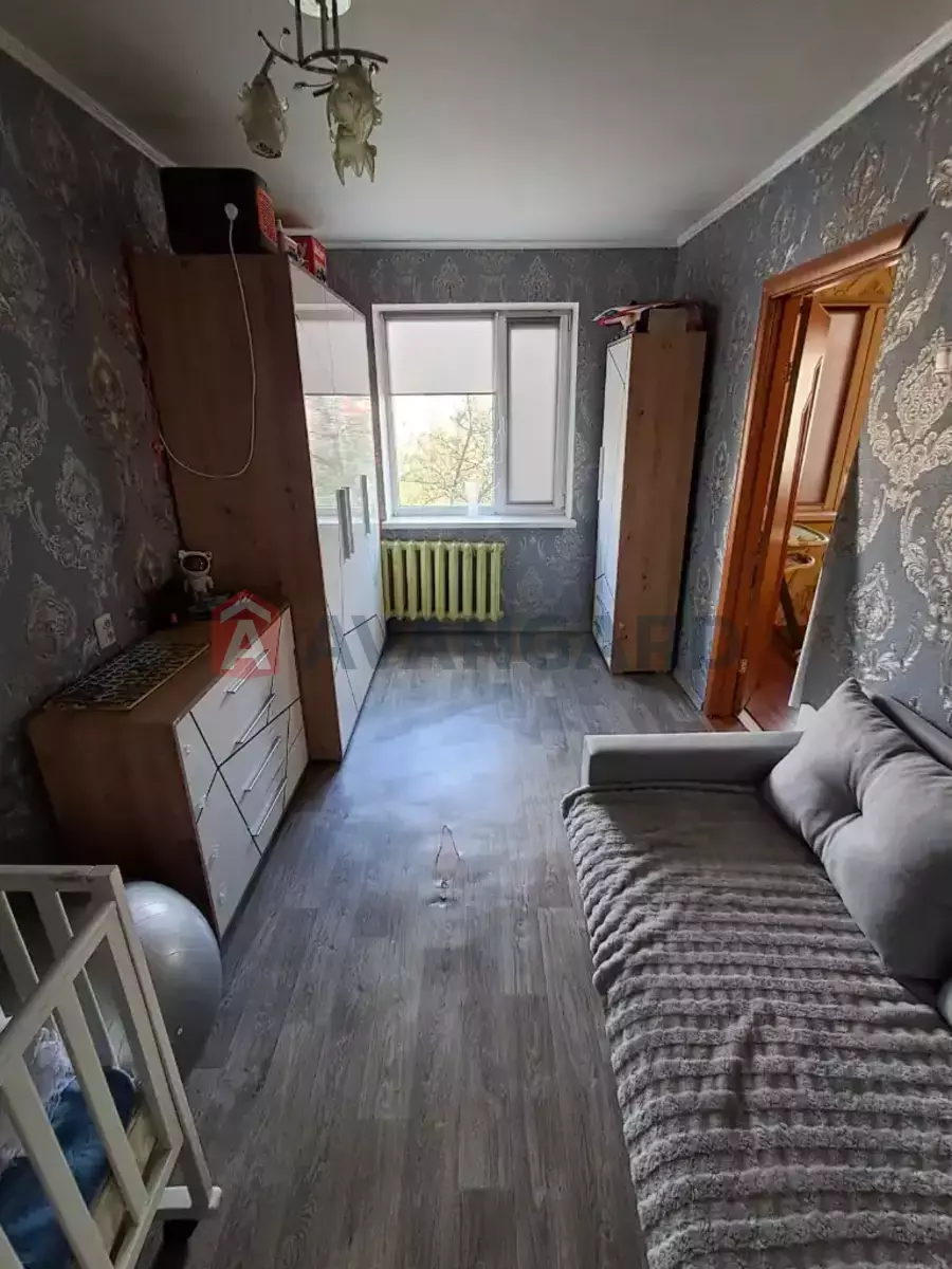 2 ��. ��������, 46/28/5 ��. �., 3/5 ������ ���� 7