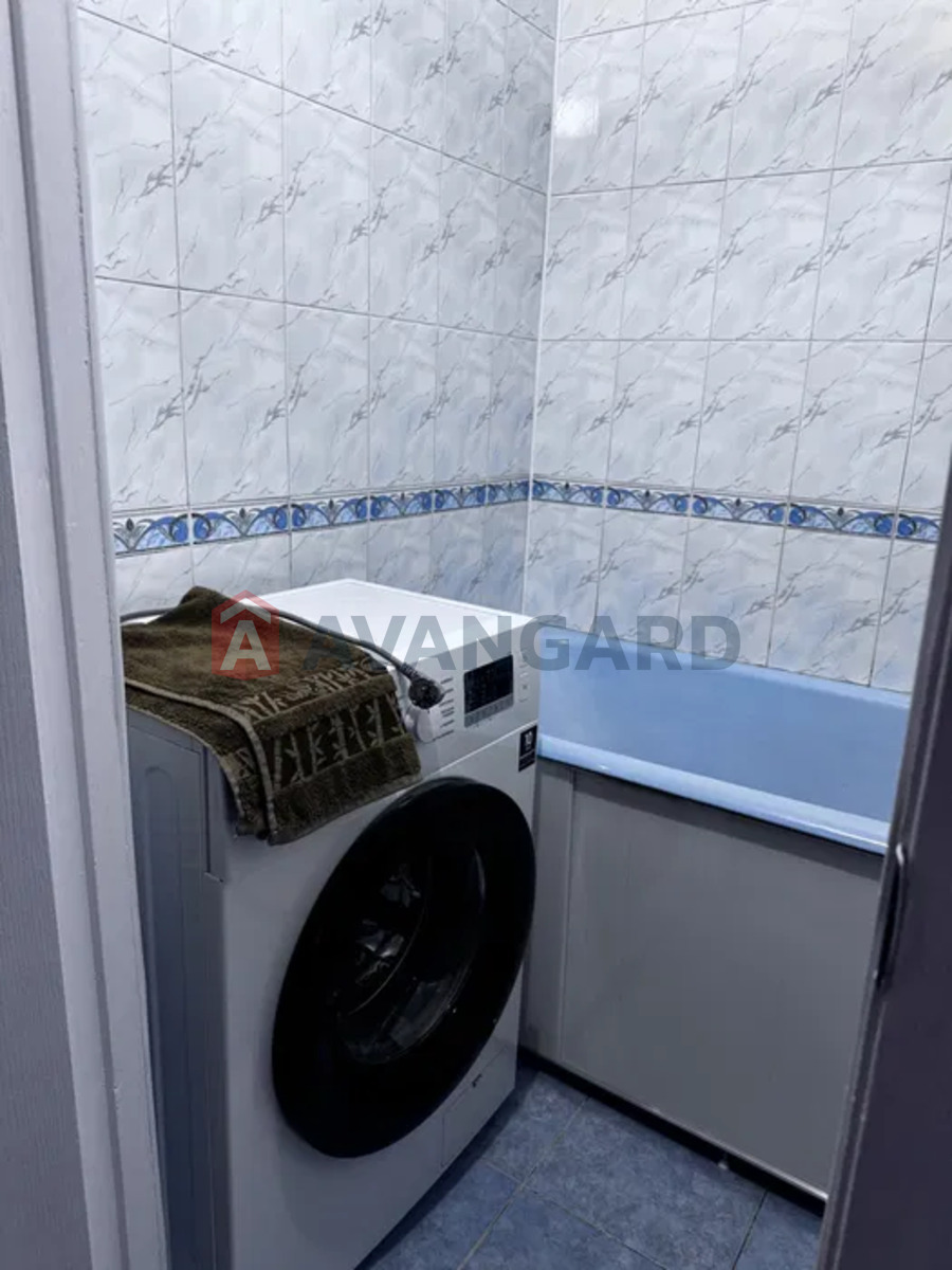 2 ��. ��������, 52/-/7 ��. �., 4/10 ������ ���� 8