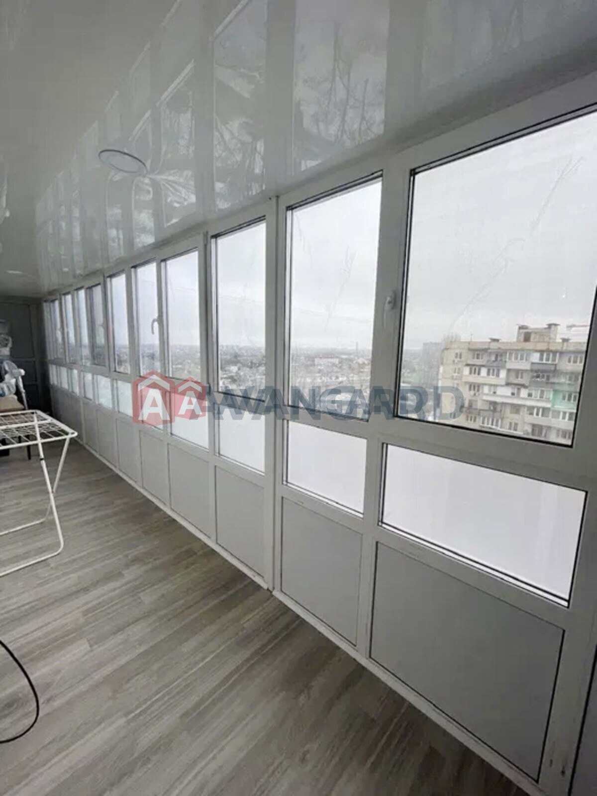 3 ��. ��������, 69/45/7 ��. �., 9/9 ������ ���� 9