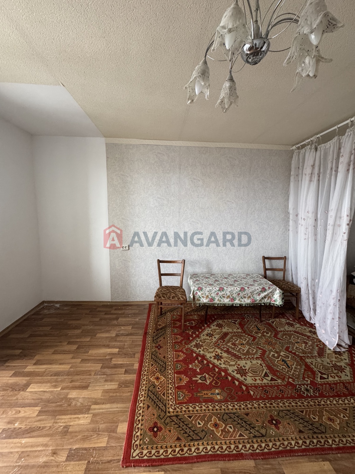 1 ����. ��������, 37,2/-/7,1 ��. �., 8/10 ���� ���� 3