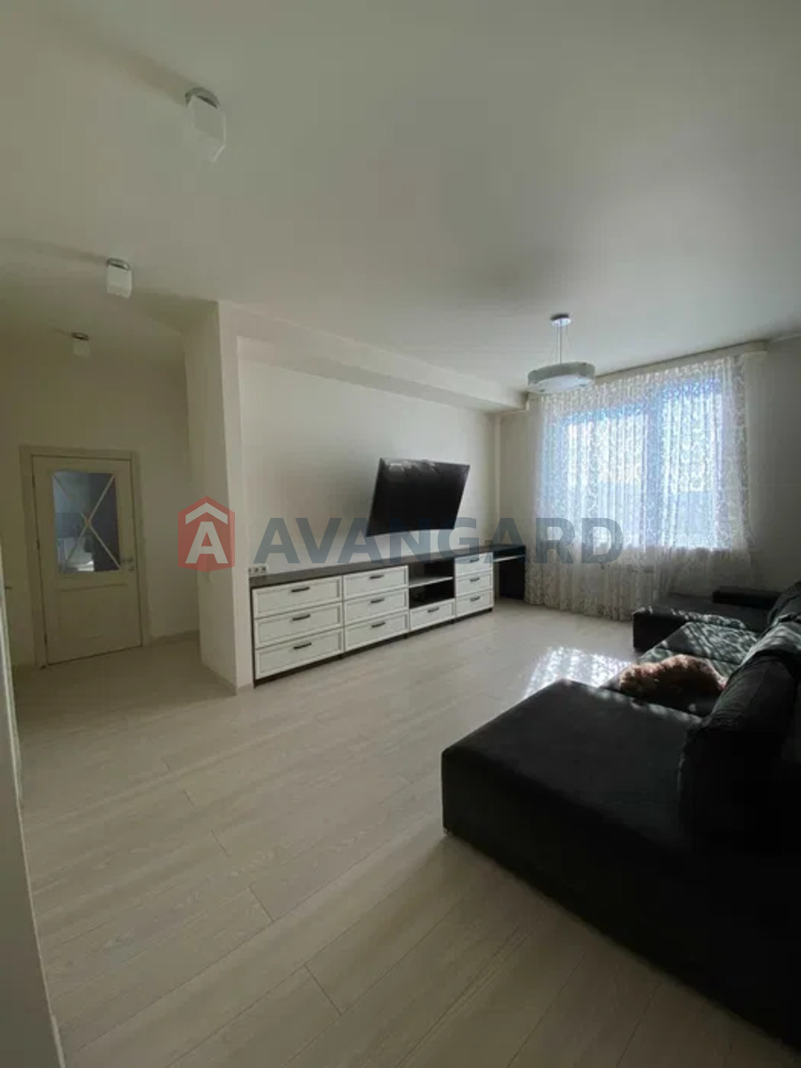 3 ����. ��������, 92/60/16 ��. �., 18/22 ���� ���� 6