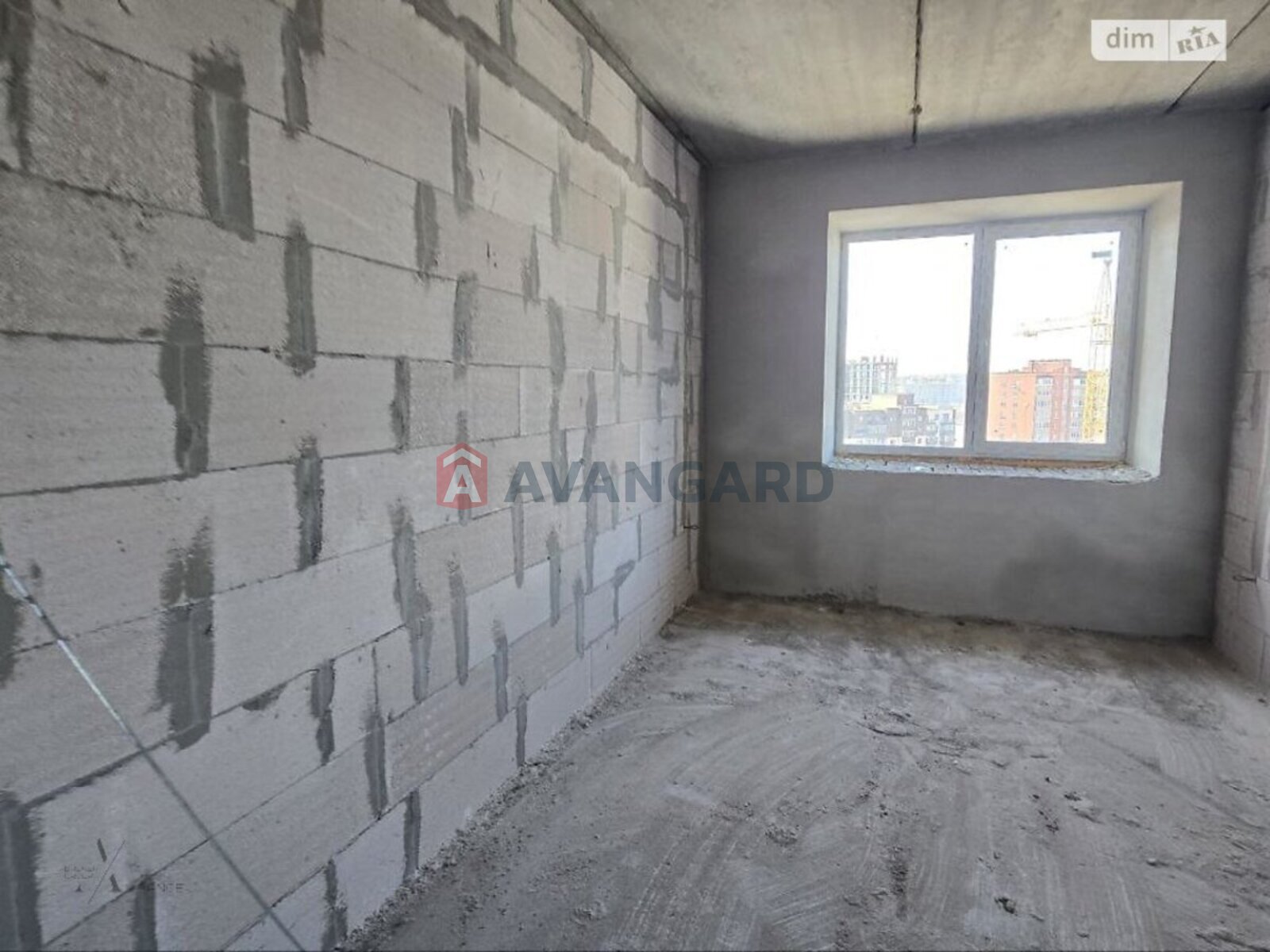 3 ��. ��������, 83/47/17 ��. �., 8/10 ������ ���� 17