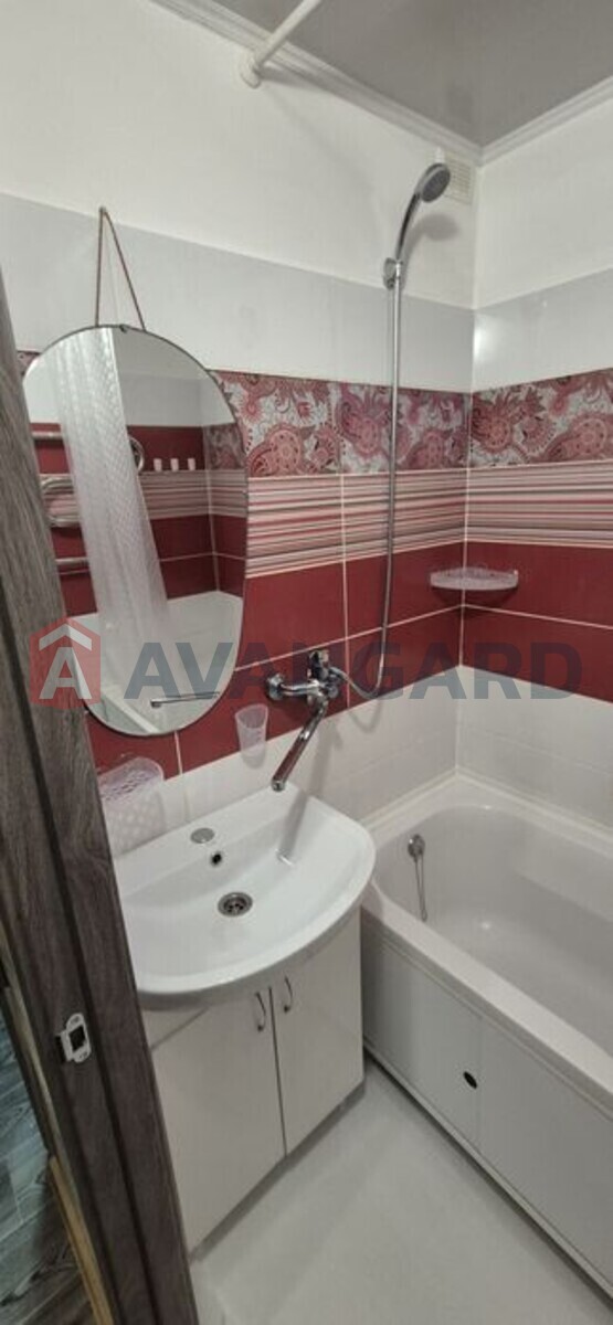 2 ����. ��������, 50/-/9 ��. �., 4/9 ���� ���� 9