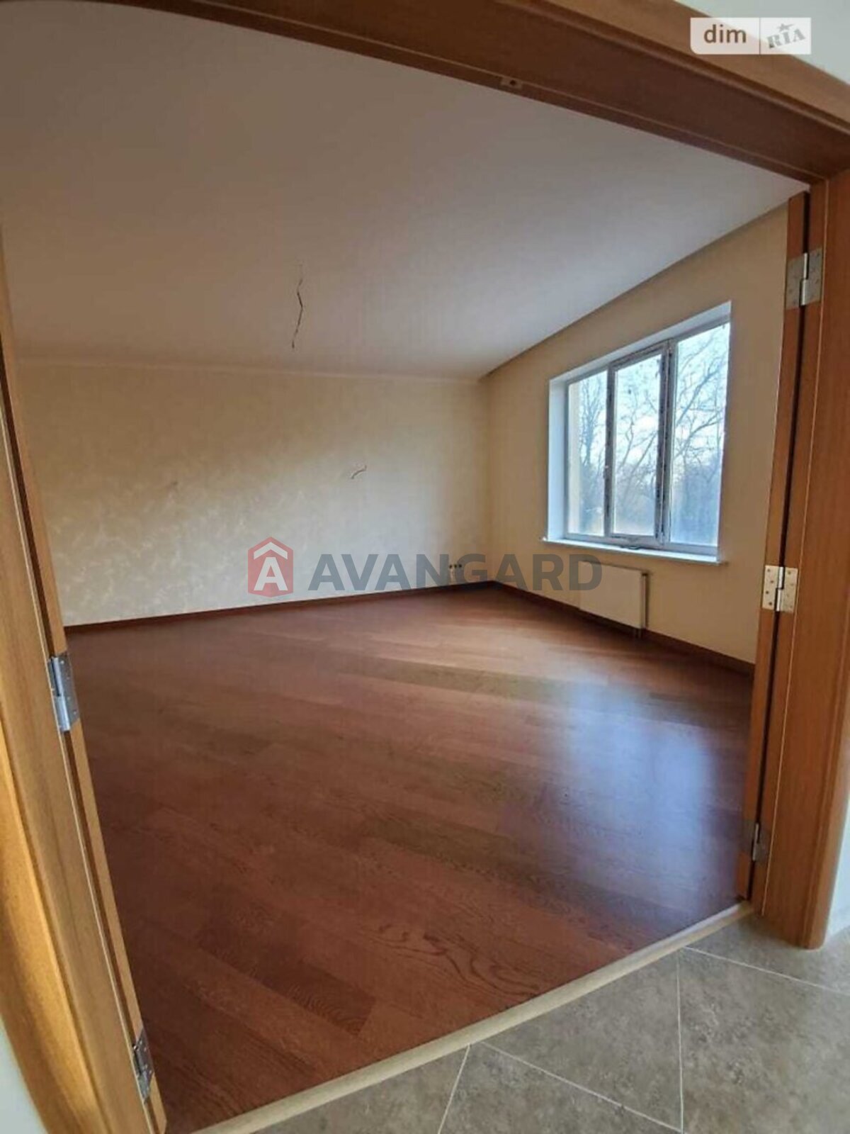 4 ����. ��������, 199/112/30 ��. �., 2/5 ���� ���� 17