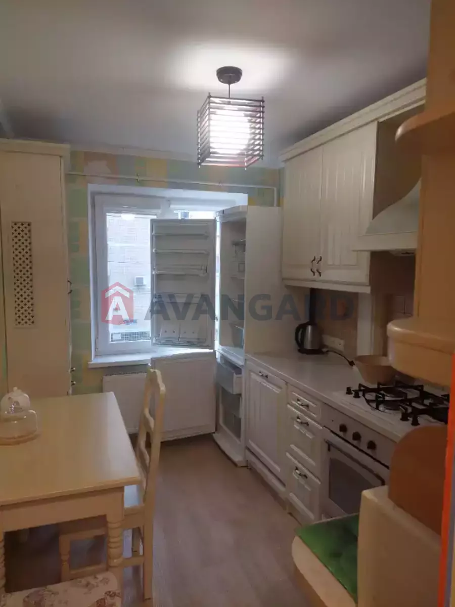 3 ����. ��������, 64/39/7 ��. �., 2/9 ���� ���� 13