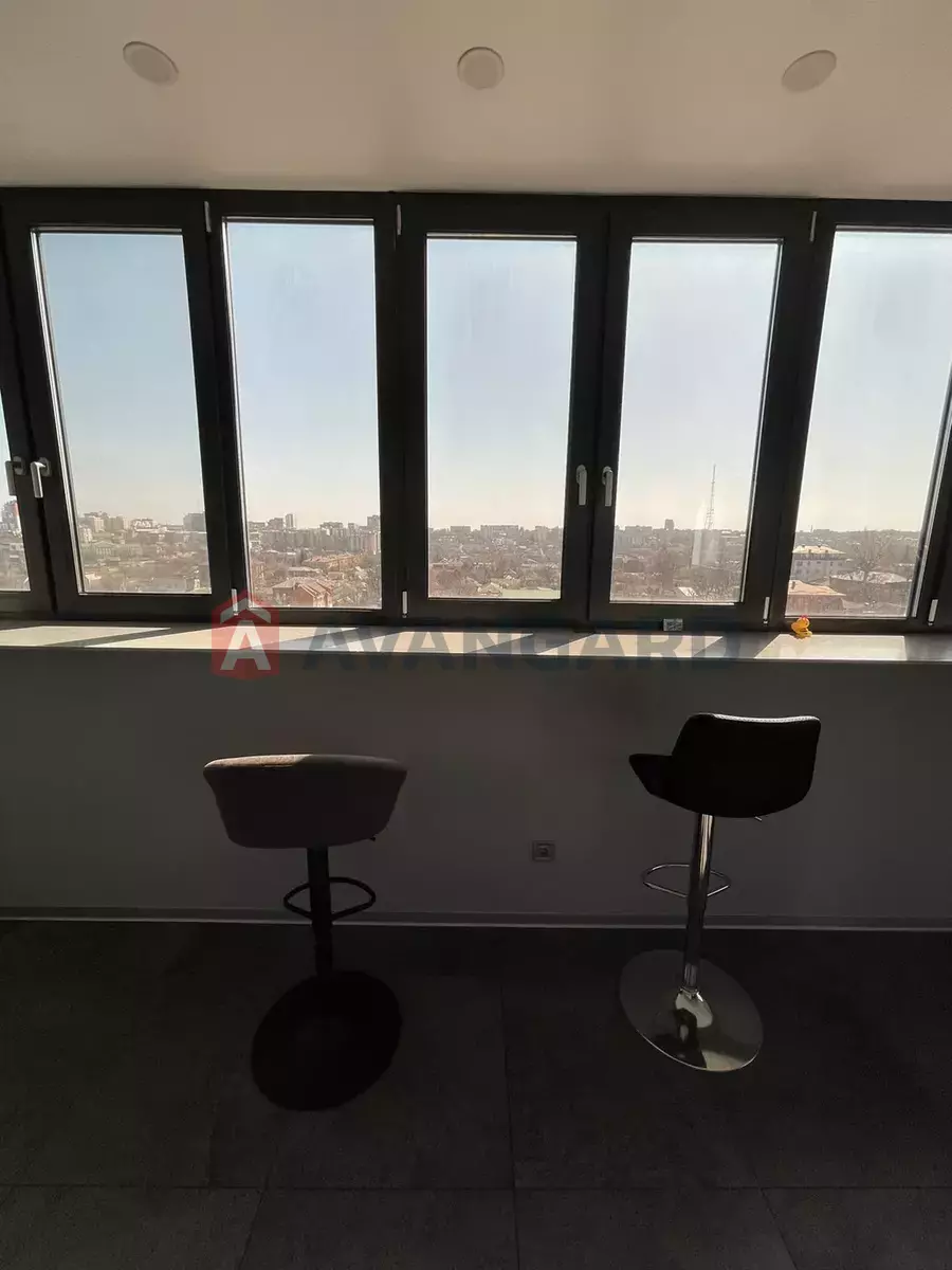 3 ��. ��������, 95/-/24 ��. �., 8/9 ������ ���� 13