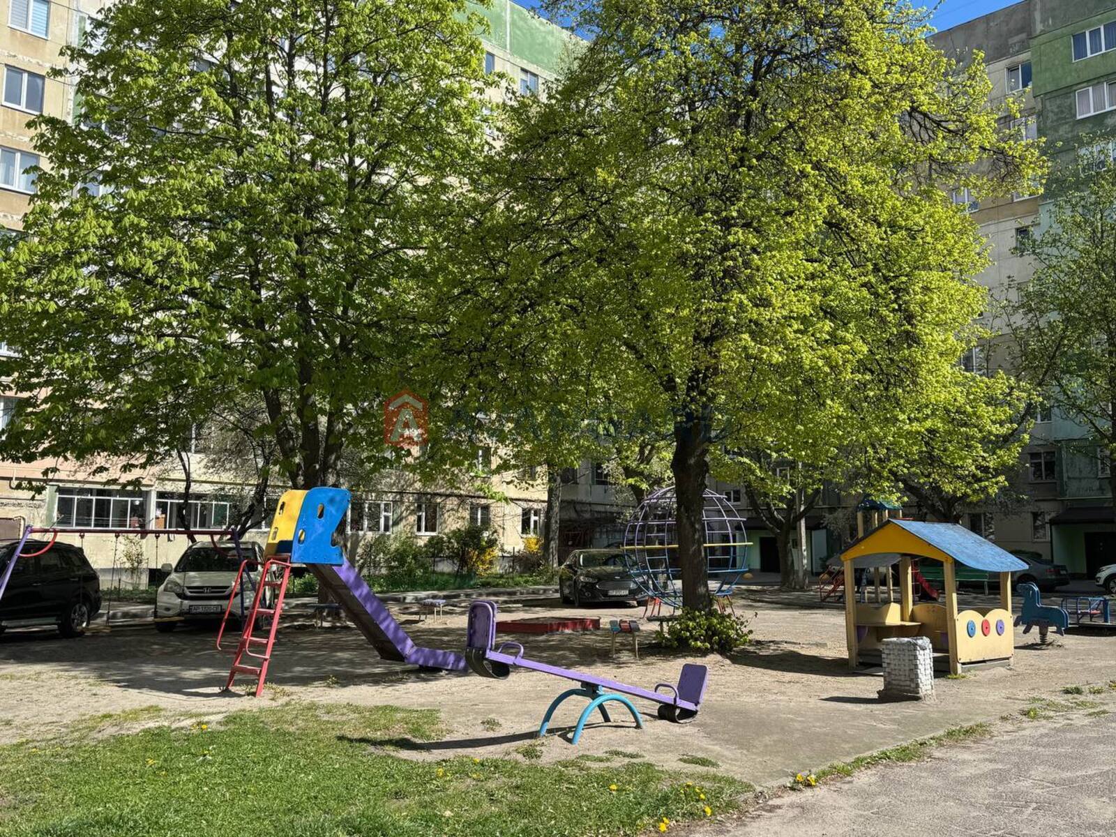 2 ��. ��������, 49/17/6 ��. �., 6/9 ������ ���� 18