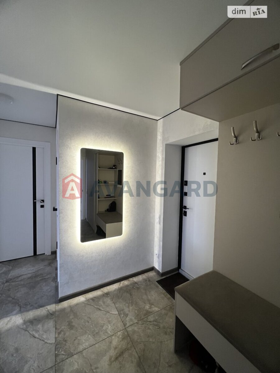 2 ��. ��������, 66/36/14 ��. �., 10/10 ������ ���� 11