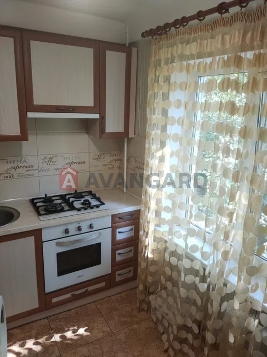 2 ��. ��������, 44/-/6 ��. �., 3/5 ������ ���� 2