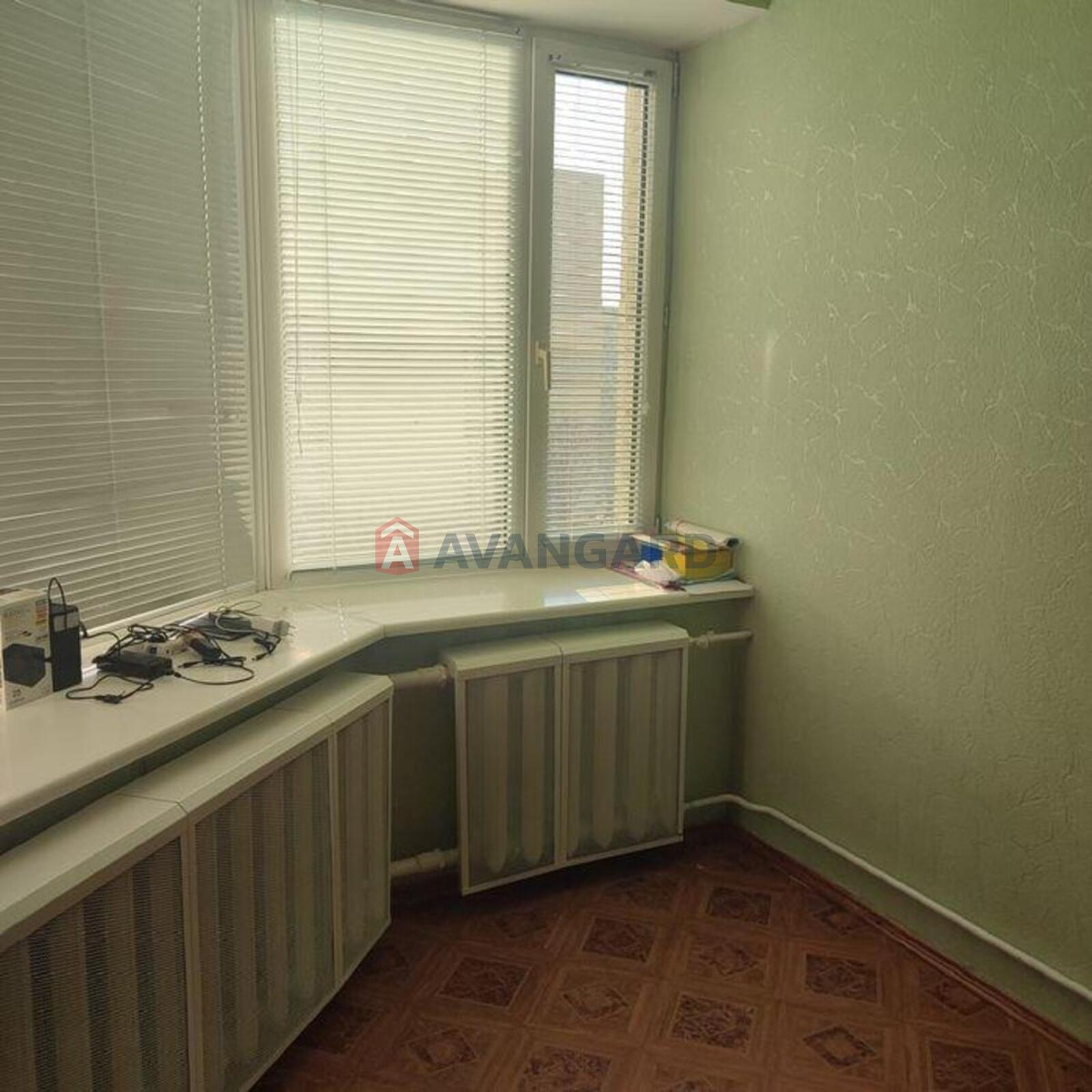 1 ����. ��������, 46/-/10 ��. �., 6/18 ���� ���� 3