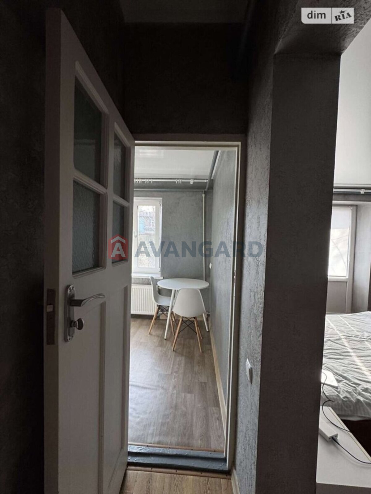 1 ����. ��������, 28/16/5 ��. �., 2/2 ���� ���� 8