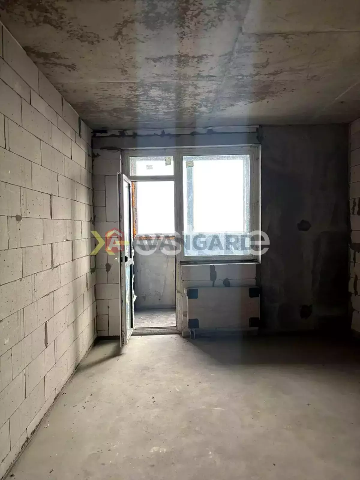 3 ��. ��������, 89/47/19 ��. �., 23/26 ������ ���� 16