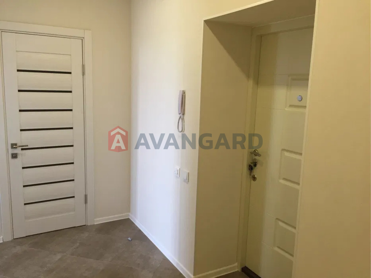 2 ��. ��������, 61/-/15 ��. �., 9/10 ������ ���� 4