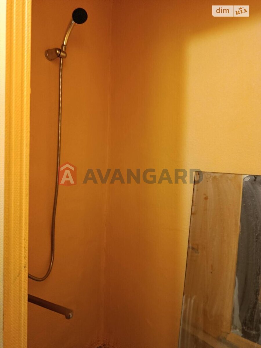 1 ����. ��������, 18/13/5 ��. �., 5/5 ���� ���� 10