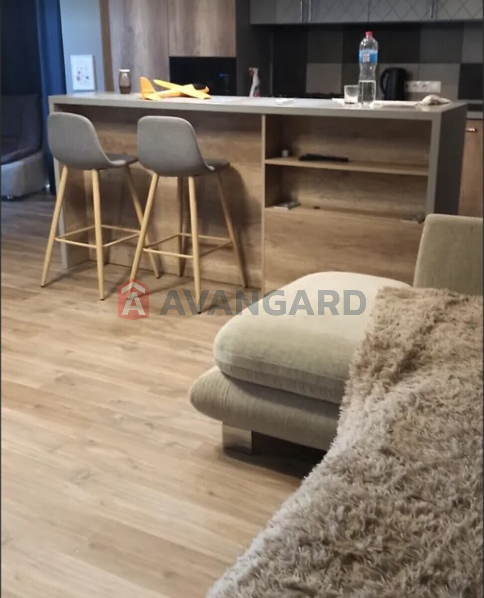 3 ��. ��������, 78/60/15 ��. �., 9/11 ������ ���� 21