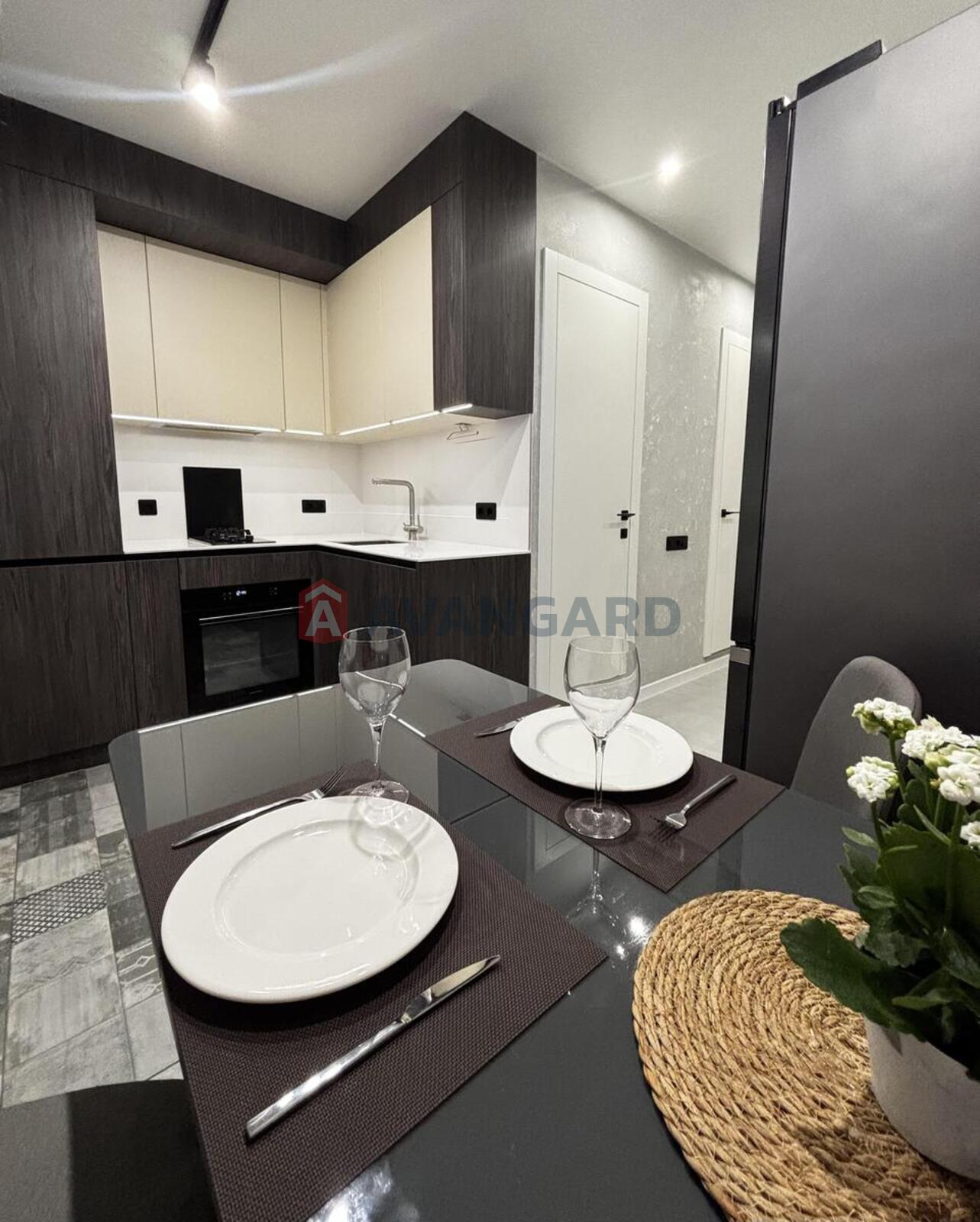 1 ��. ��������, 40/19/7 ��. �., 6/9 ������ ���� 1