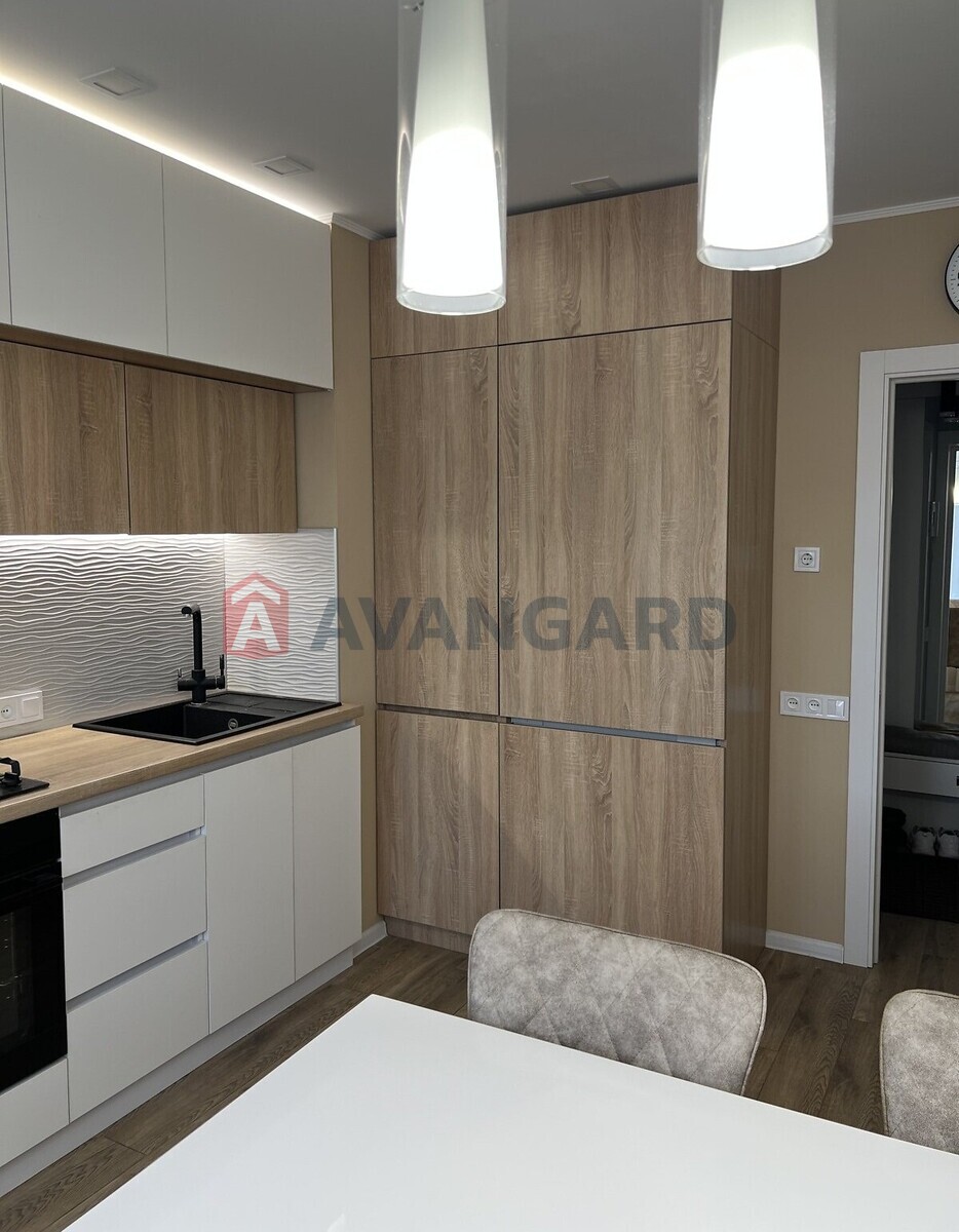 3 ��. ��������, 65/-/11 ��. �., 7/9 ������ ���� 3