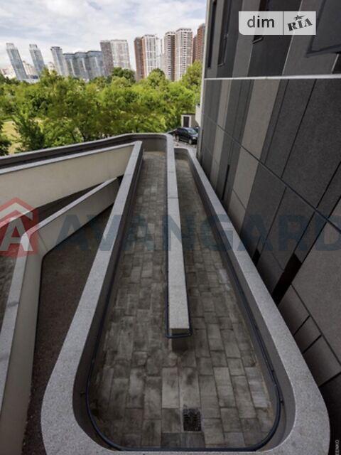 1 ��. ��������, 43/27/13 ��. �., 26/27 ������ ���� 8