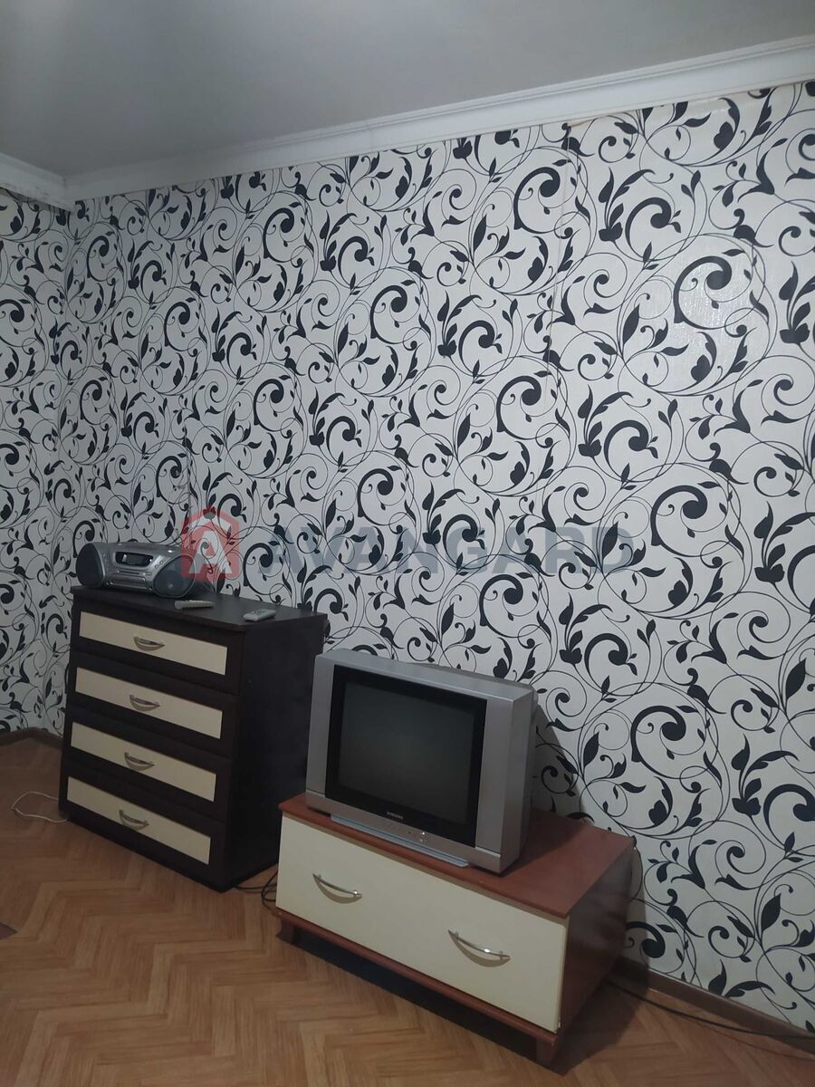 1 ��. ��������, 35/27/7 ��. �., 10/10 ������ ���� 2