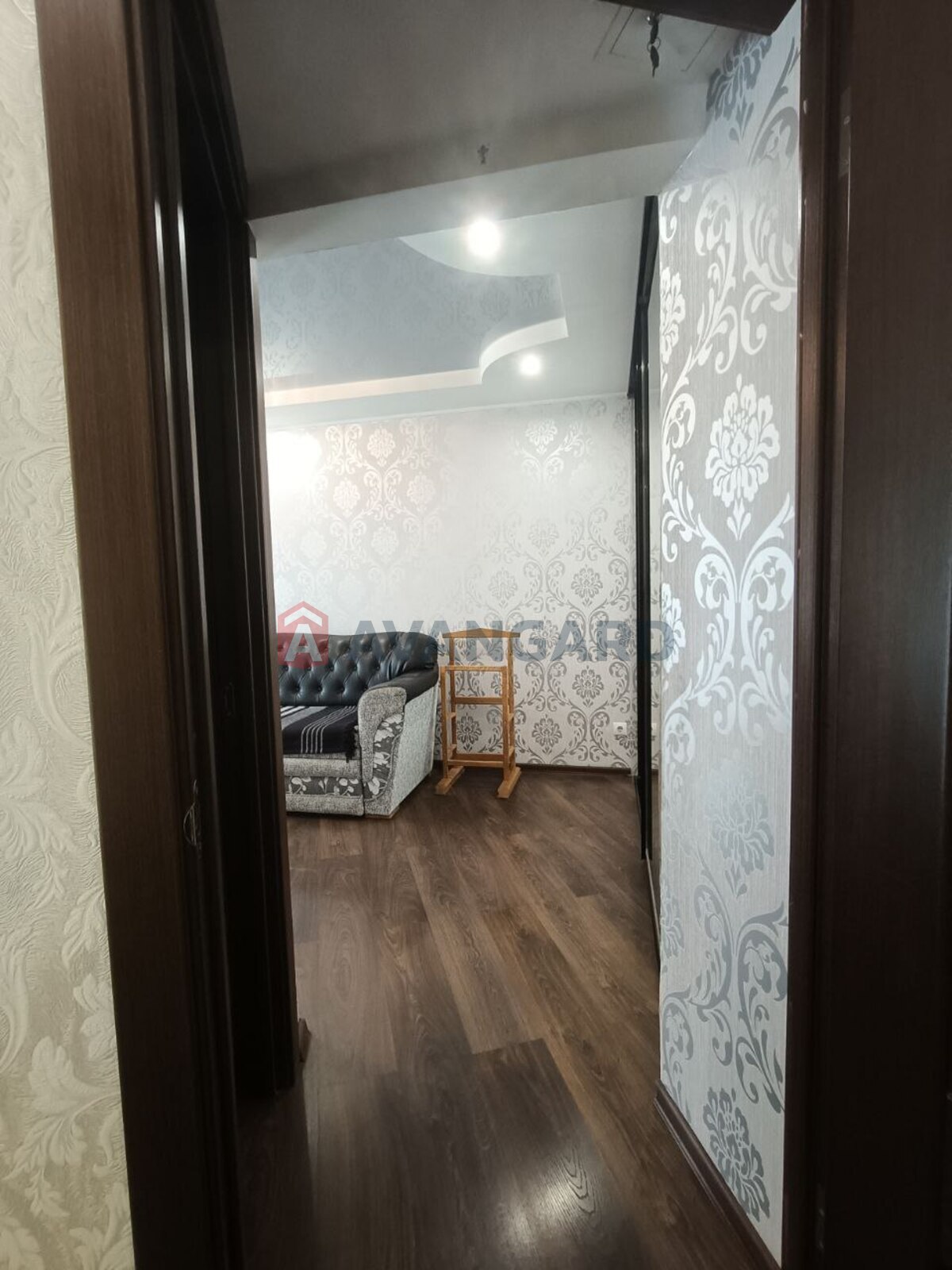 4 ��. ��������, 96/-/8 ��. �., 2/9 ������ ���� 12