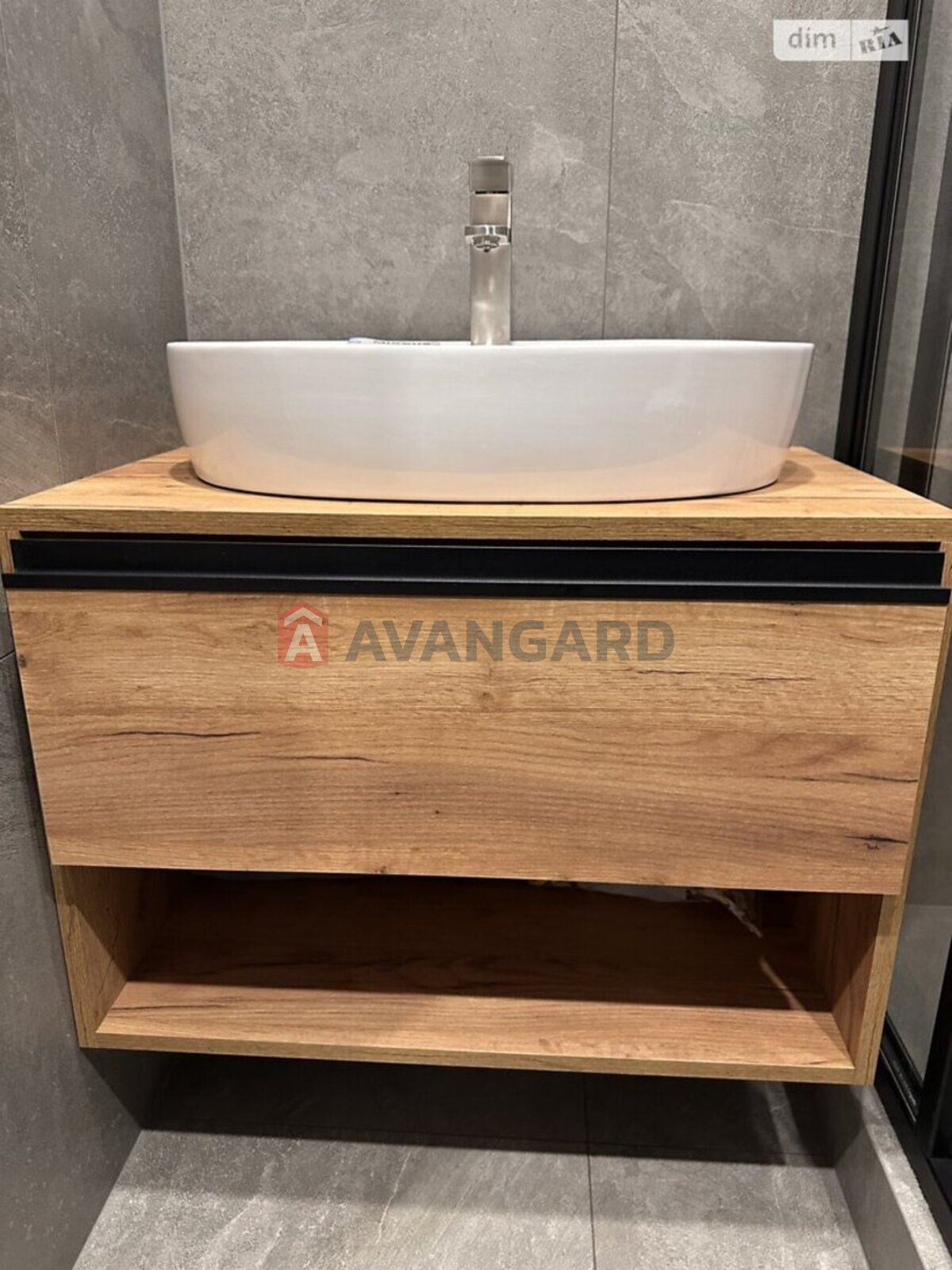 1 ��. ��������, 41/16/20 ��. �., 9/10 ������ ���� 15