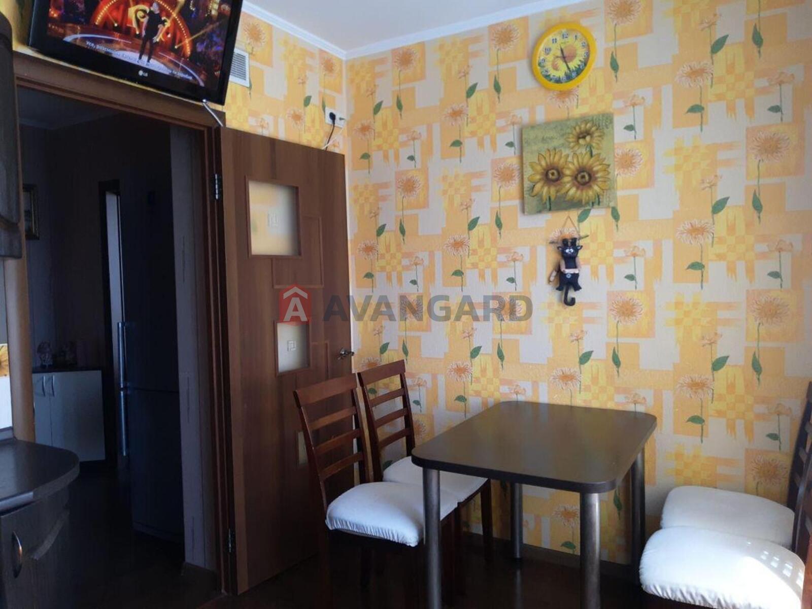 3 ����. ��������, 75/40/8 ��. �., 12/20 ���� ���� 15