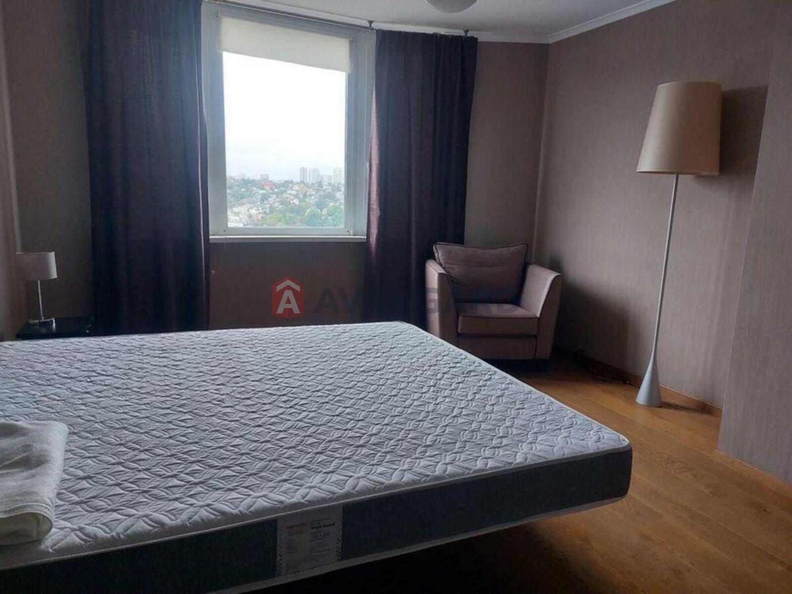 4 . , 158/-/14 . ., 16/18   8