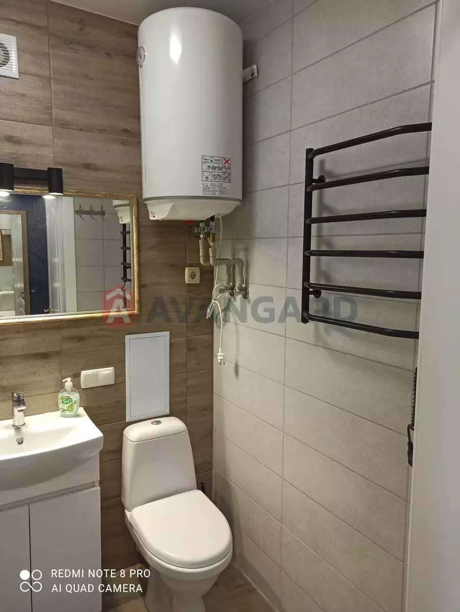 1 . , 37/-/10 . ., 4/6   8