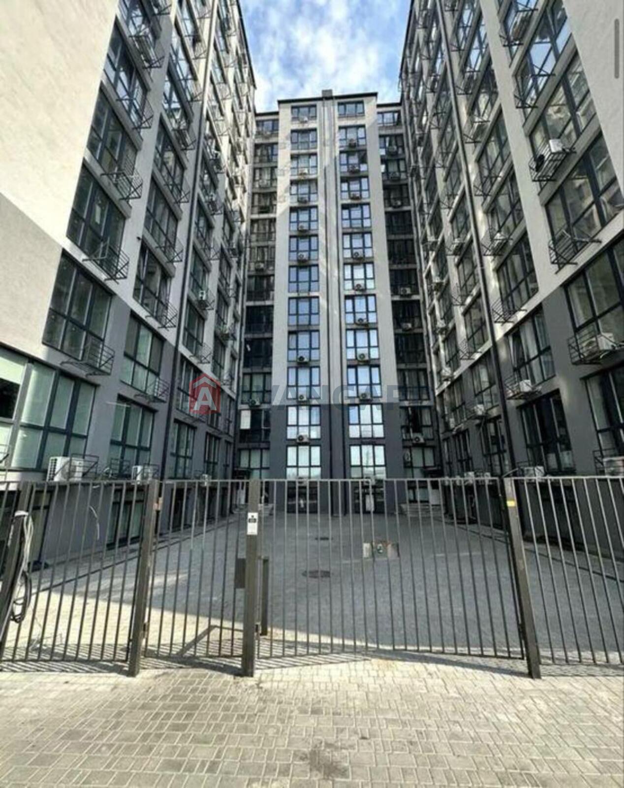 1 ��. ��������, 22/-/10 ��. �., 6/12 ������ ���� 18