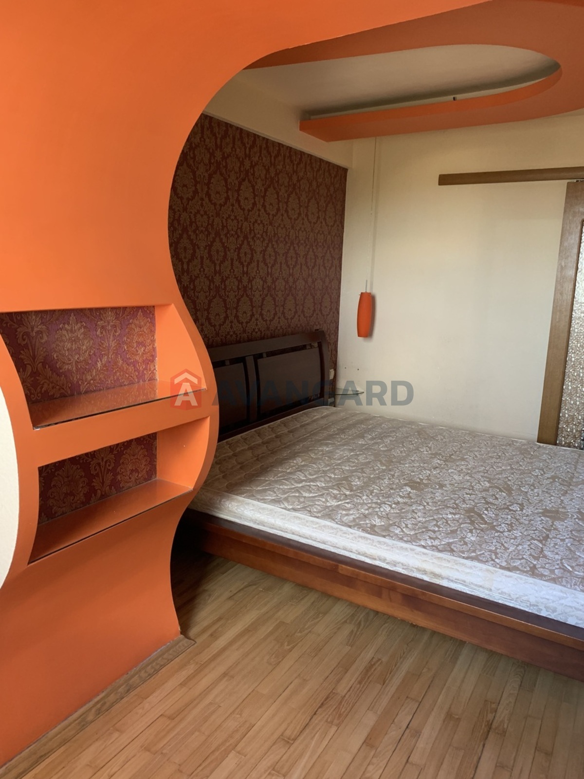 1 ��. ��������, 42/25/6 ��. �., 16/17 ������ ���� 12