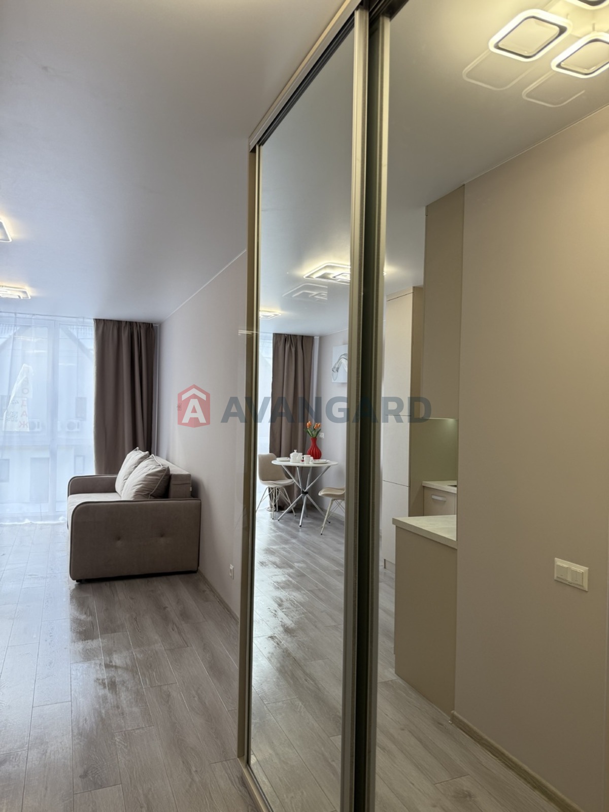 1 ��. ��������, 32/14/6 ��. �., 2/4 ������ ���� 13