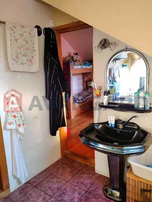 3 ��. ��������, 105/-/12 ��. �., 2/2 ������ ���� 8