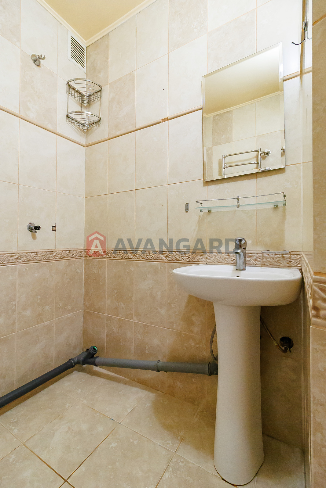 4 ��. ��������, 121,8/25,1/55,9 ��. �., 4/5 ������ ���� 7