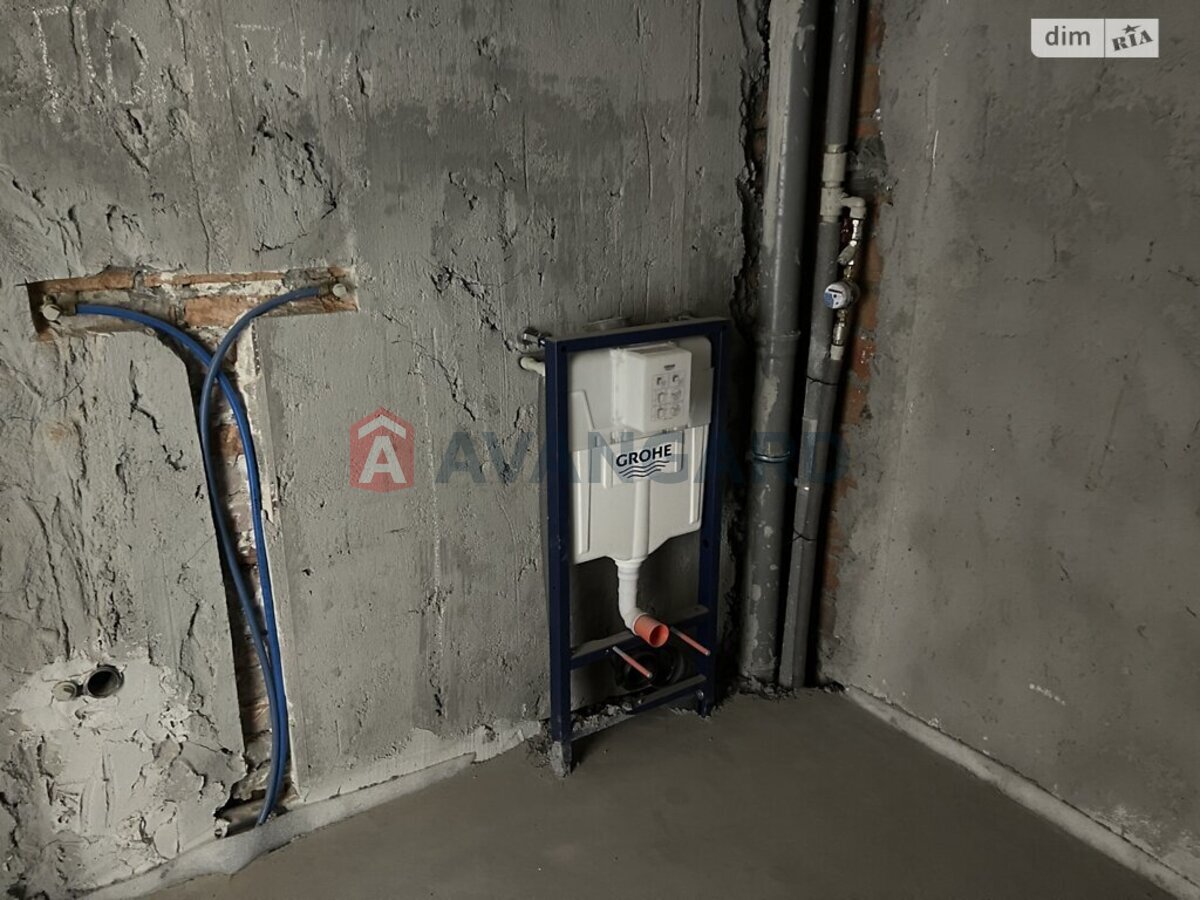 2 ��. ��������, 82/56/5 ��. �., 6/15 ������ ���� 21