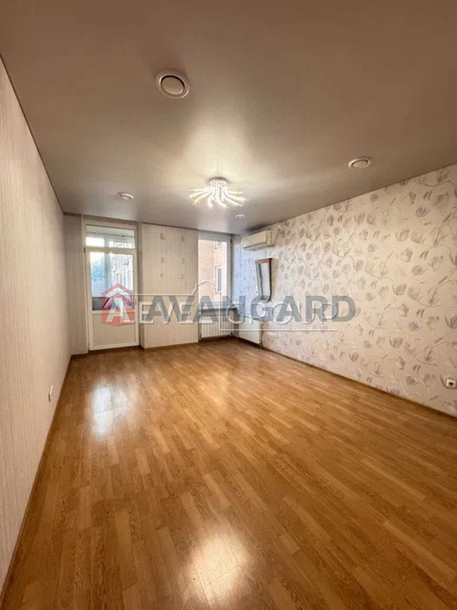 3 ����. ��������, 95/-/13 ��. �., 7/22 ���� ���� 12