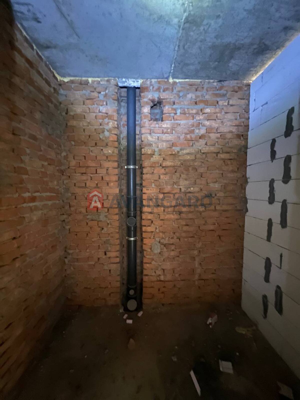 2 ��. ��������, 58/-/12 ��. �., 8/10 ������ ���� 14