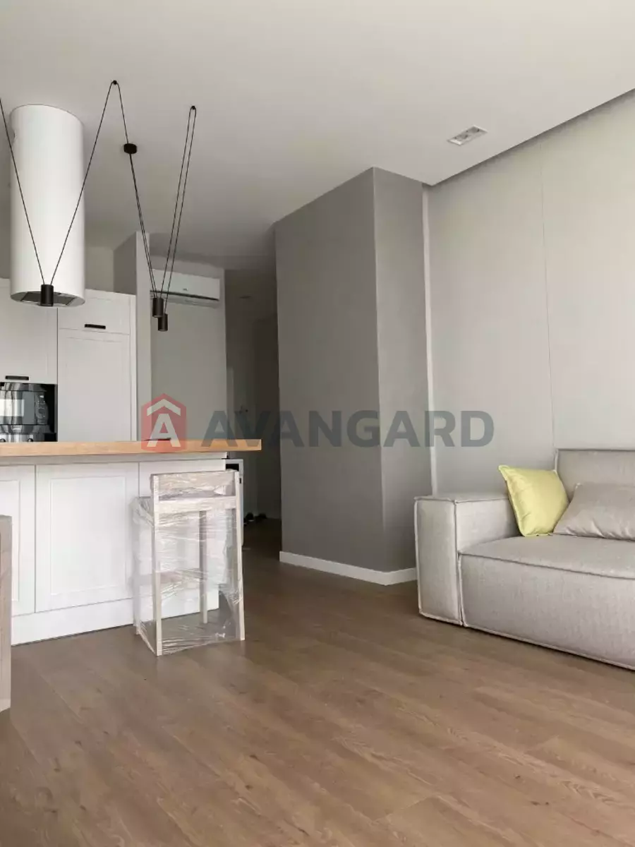 2 ��. ��������, 64/-/- ��. �., 11/24 ������ ���� 3