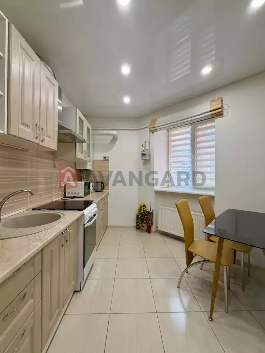 2 ��. ��������, 61/34/11 ��. �., 11/12 ������ ���� 4