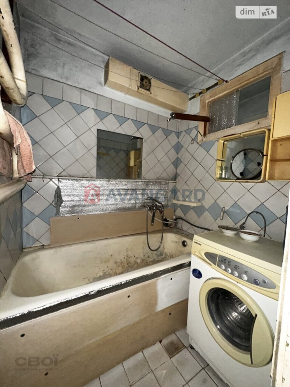 2 ��. ��������, 51/30/7 ��. �., 9/9 ������ ���� 8