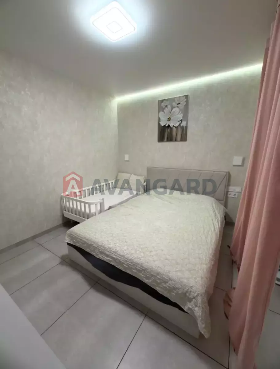 1 ��. ��������, 49/-/- ��. �., 10/12 ������ ���� 1