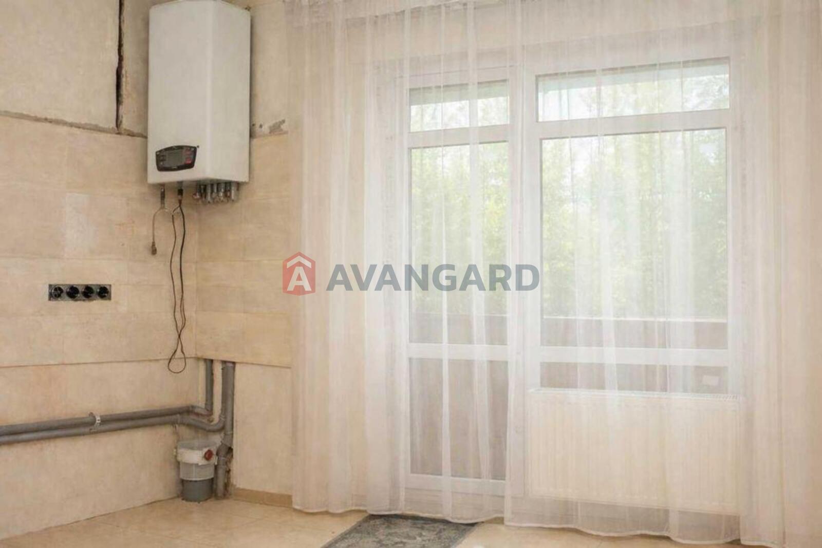 1 ��. ��������, 33/-/10 ��. �., 2/4 ������ ���� 1