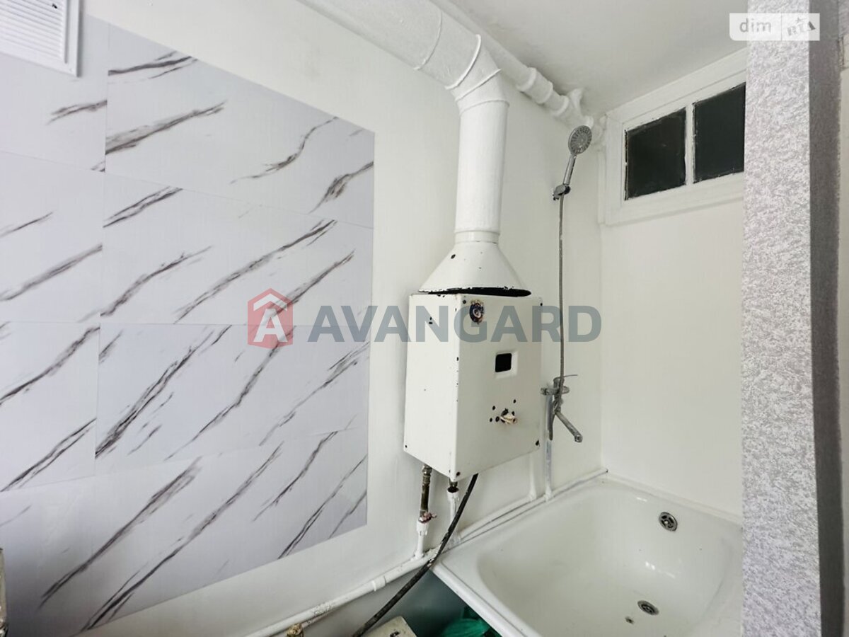 1 ��. ��������, 27/16/5 ��. �., 3/4 ������ ���� 8