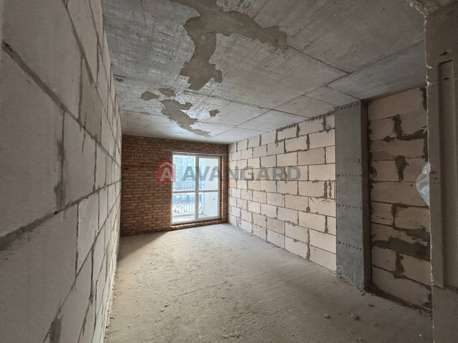 1 ��. ��������, 32/18/- ��. �., 4/5 ������ ���� 9