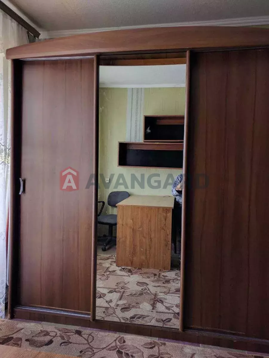 1 ��. ��������, 30/-/5 ��. �., 8/9 ������ ���� 5