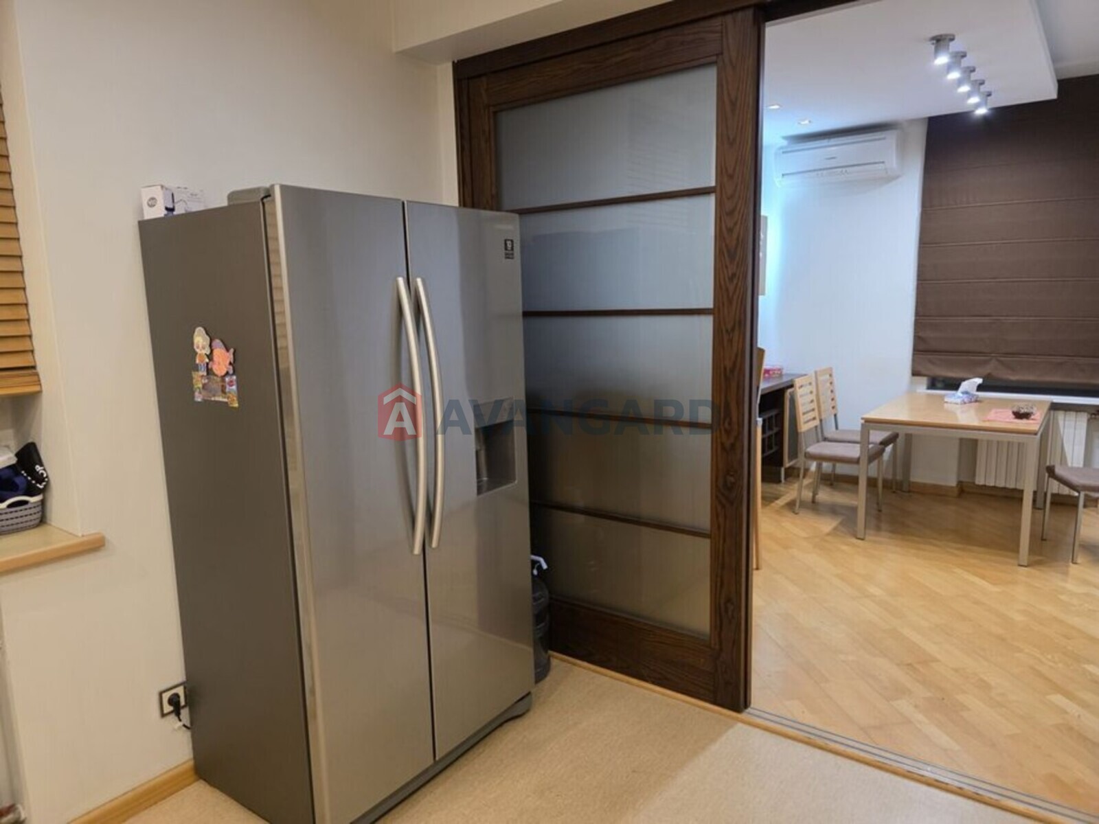 4 ��. ��������, 110/-/20 ��. �., 4/4 ������ ���� 14