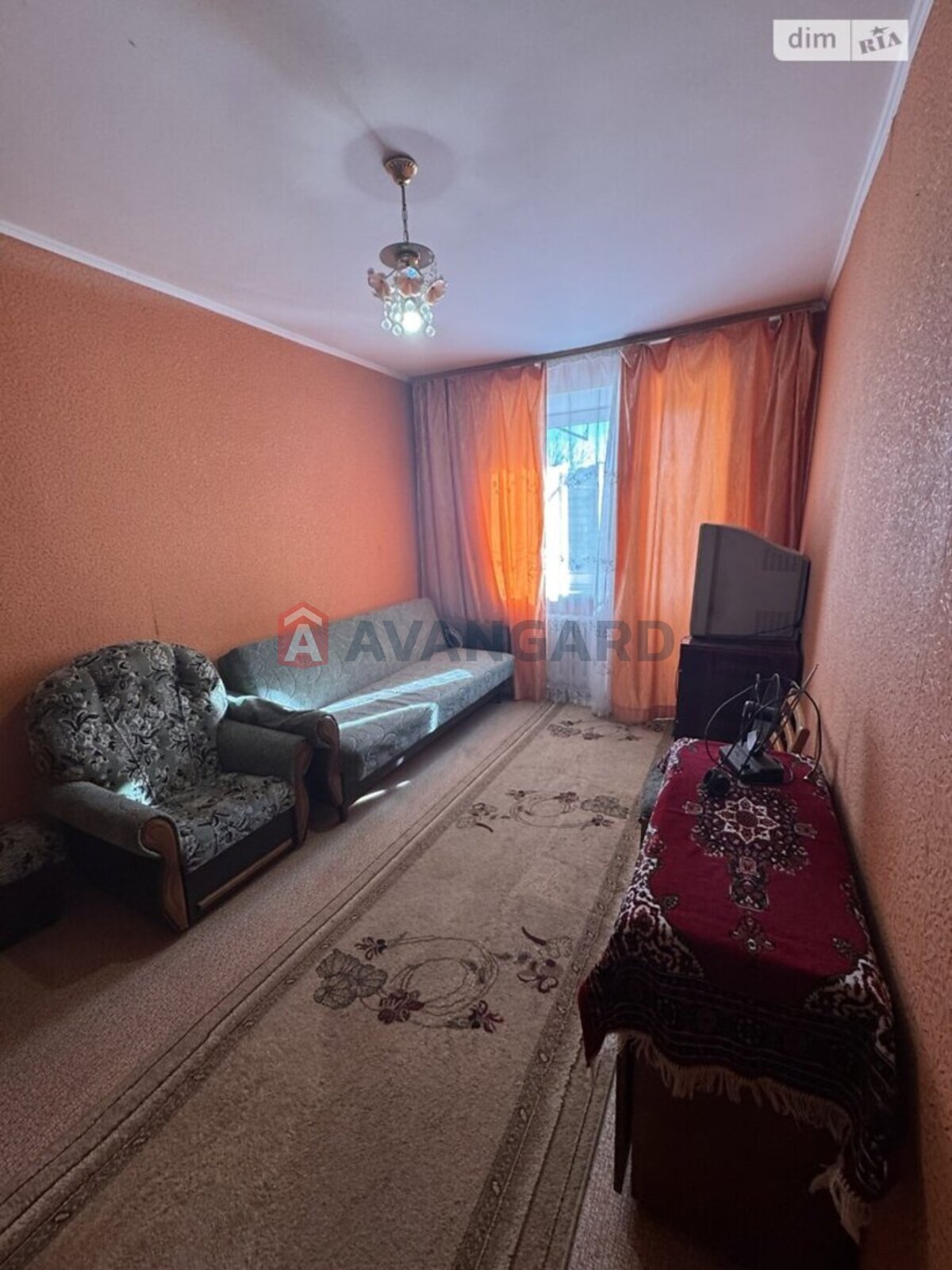 2 ��. ��������, 48/27/7 ��. �., 5/9 ������ ���� 15