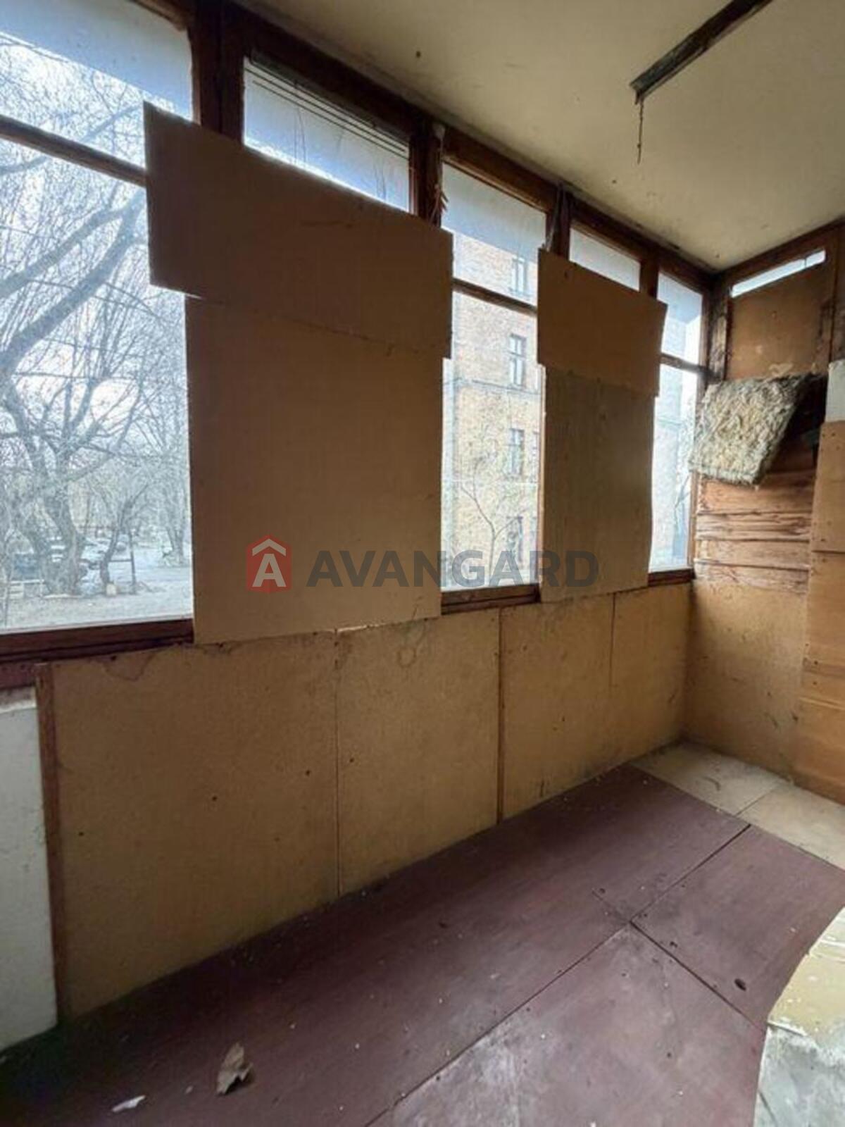 5 ��. ��������, 95/-/9 ��. �., 1/10 ������ ���� 11