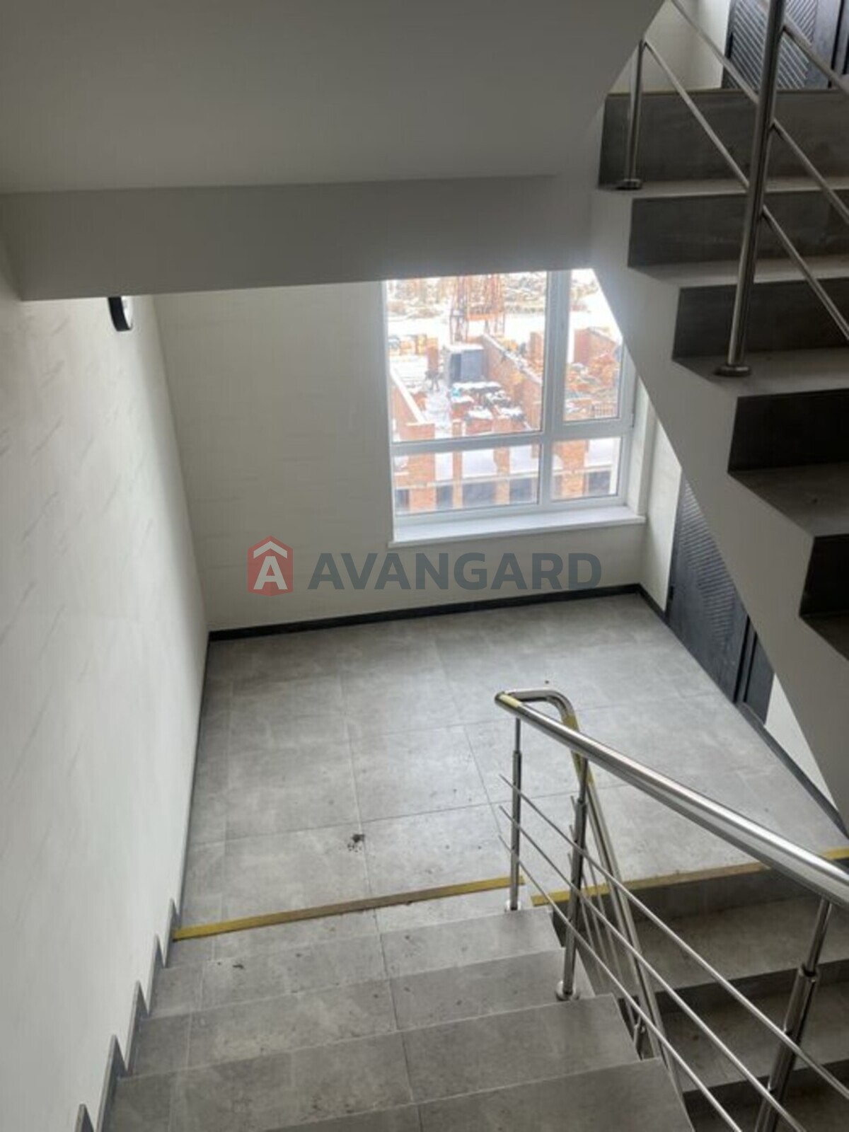 1 ��. ��������, 42/-/18 ��. �., 10/10 ������ ���� 3