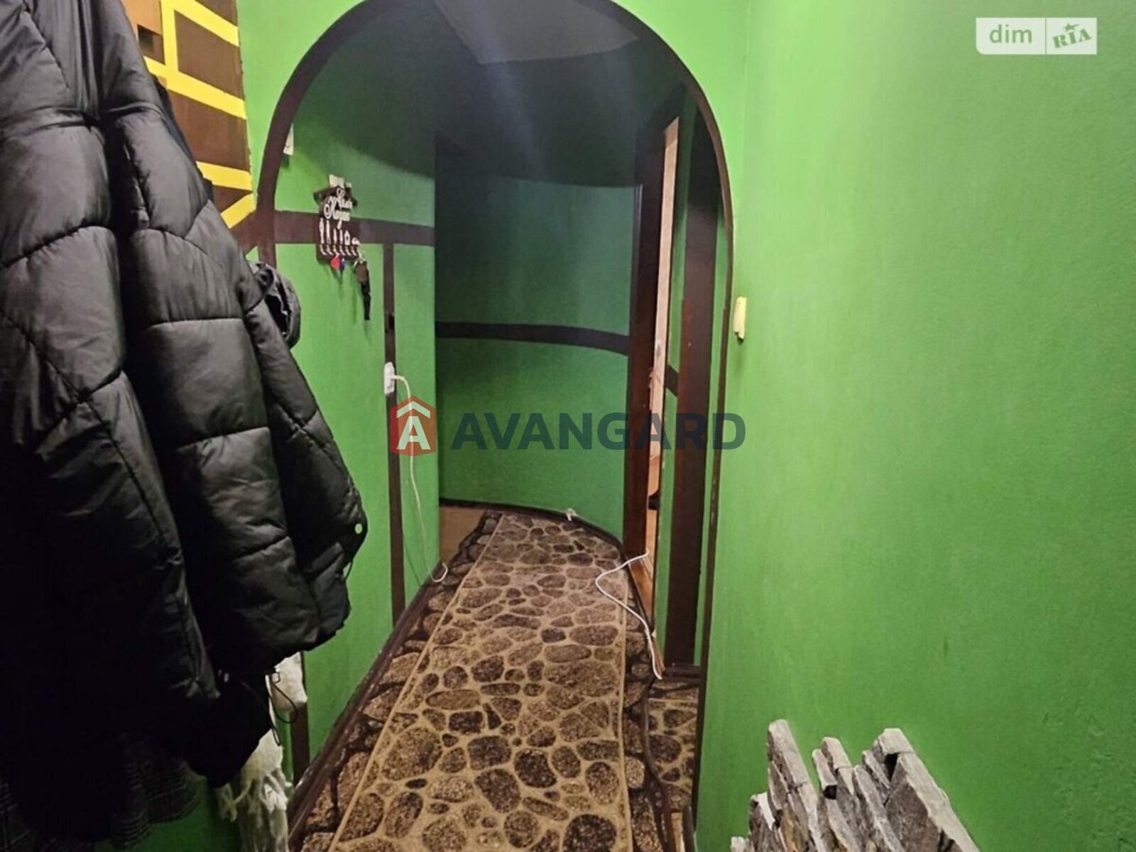 2 ��. ��������, 44/30/8 ��. �., 5/5 ������ ���� 15