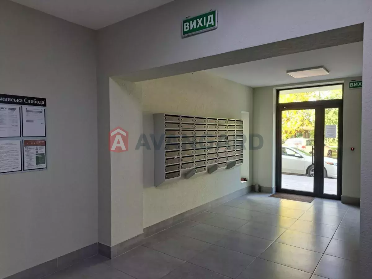 1 ��. ��������, 56/-/20 ��. �., 5/10 ������ ���� 9